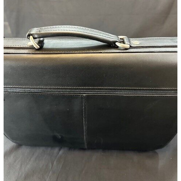 Leeds Black Leather Messenger Bag with Strap - Picture 3 of 15